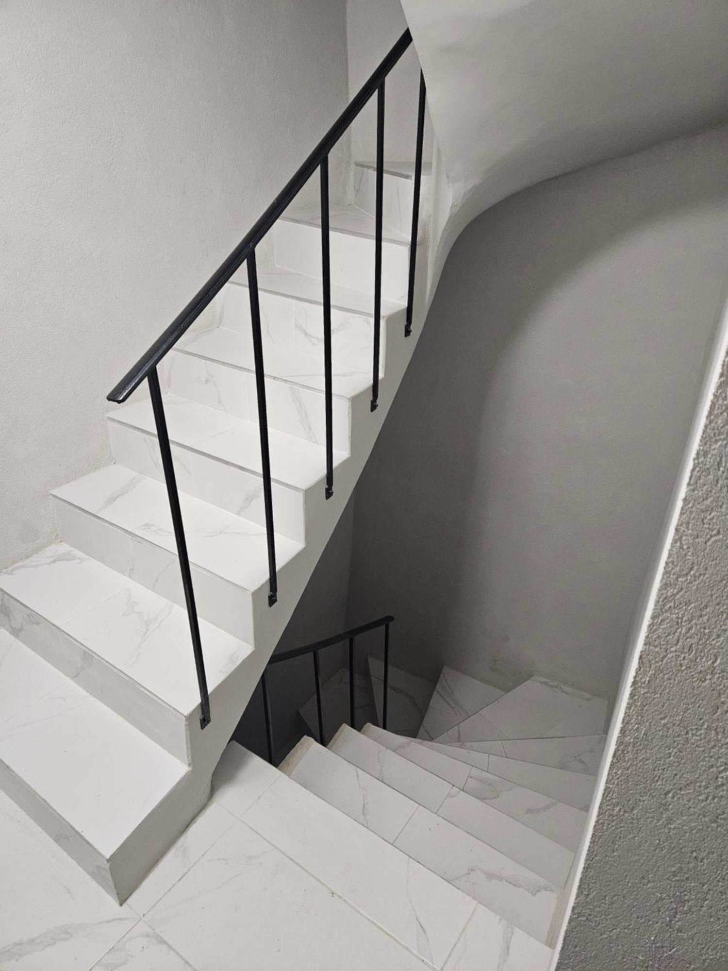 T2 Moderne, Calme Et Entierement Renove. Apartment Beziers Bagian luar foto